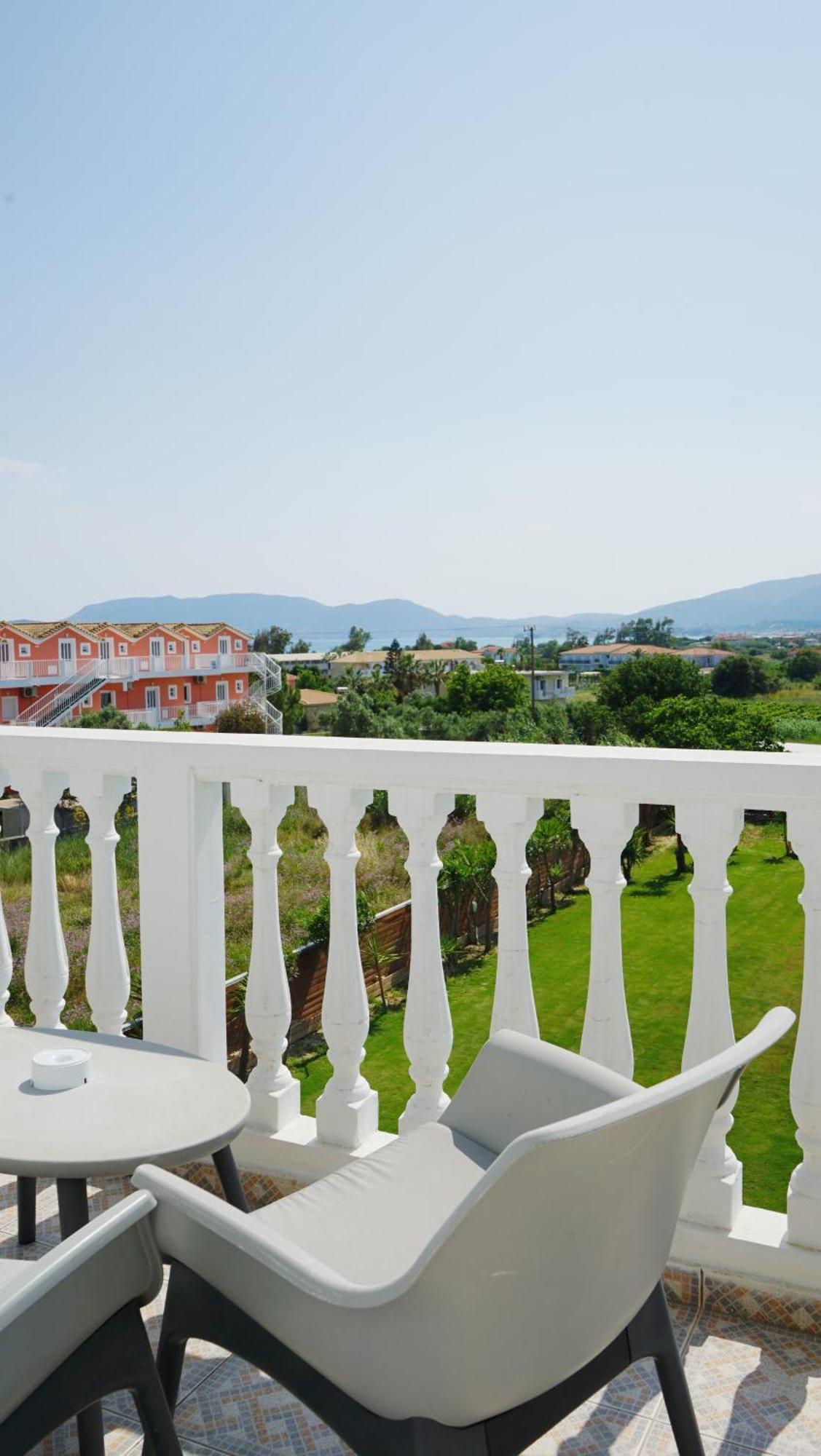 Отель Meandros Boutique & - Adults Only 5*